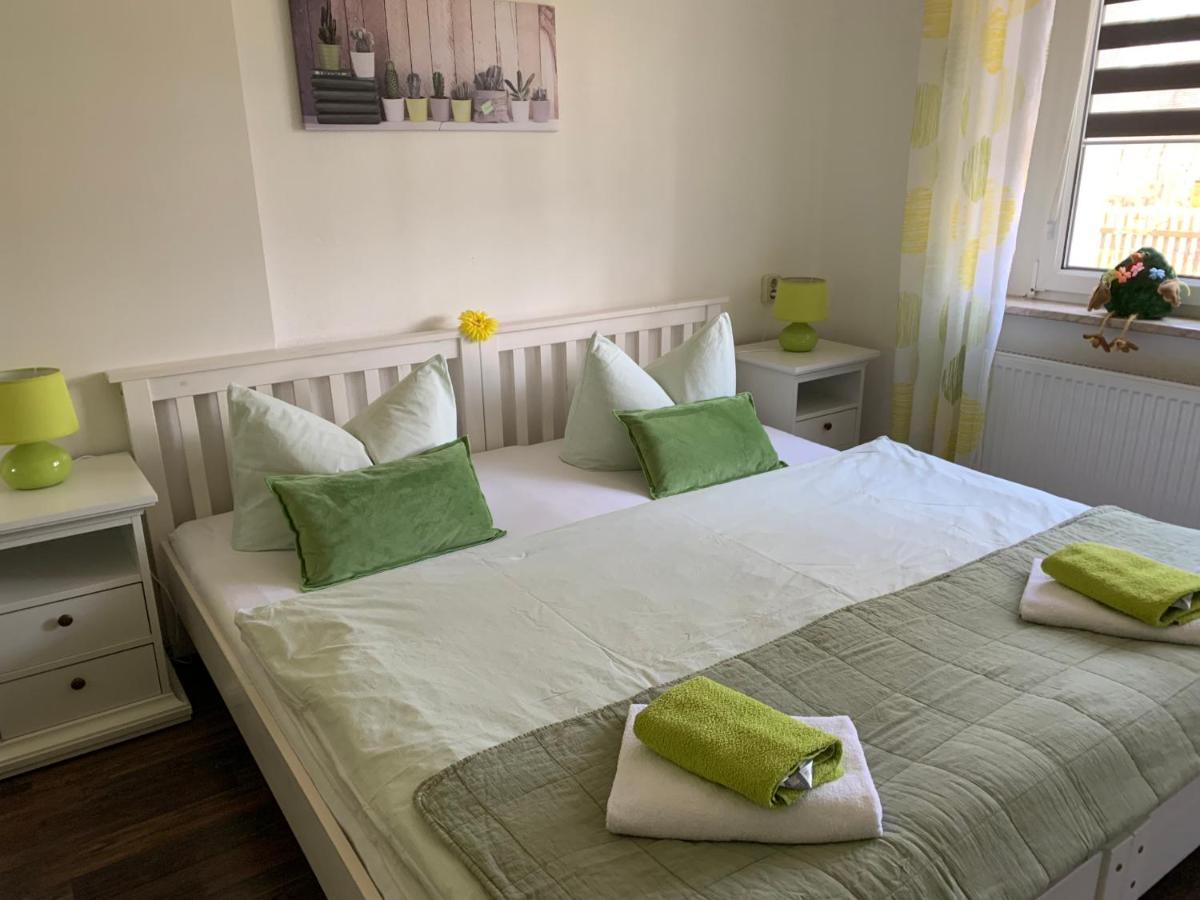 Helenes Ferienwohnung Auf Dem Bauernhof - Lausitzer Seenland Lauta Dış mekan fotoğraf